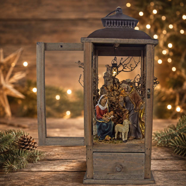 Rustikale Weihnachtslaterne mit liebevoller Krippenszene und stimmungsvoller Beleuchtung